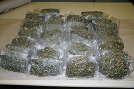 Police Dogs Bust Incoming Drugs - Darwin